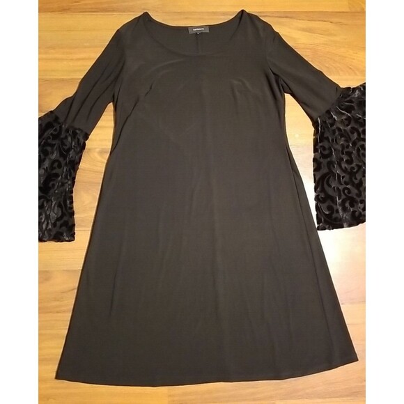 R & M Richards Women 14 Black Stretch Dress Velvet Burn Out Bell Sleeve     T 23 - Picture 2 of 7